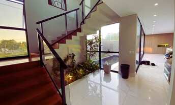 Imagem 6: Belíssima Casa de altíssimo padrão com 4 suites, dependência completa e piscina