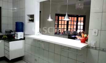 Imagem 5: Oportunidade - Sobrado Amplo com 5 vagas na Garagem