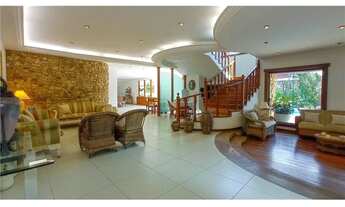 Imagem 2: Que tal viver em uma casa exclusiva a 50 metros do mar com todo o conforto que você merece