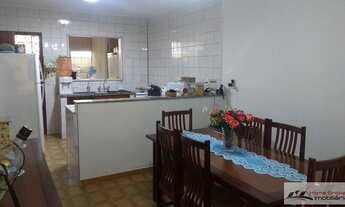 Imagem 3: Casa para Locação em Jundiaí, Vila Bandeirantes, 2 dormitórios, 1 suíte, 2 banheiros, 2 va