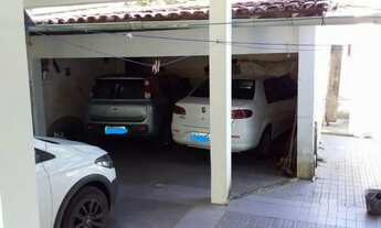 Imagem 2: Casa para aluguel possui 420 metros quadrados com 4 quartos em Itapuã - Salvador - Bahia