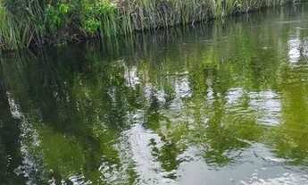 Imagem: Terreno com banho compartilhado