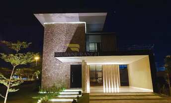 Imagem 4: Belíssima Casa de altíssimo padrão com 4 suites, dependência completa e piscina