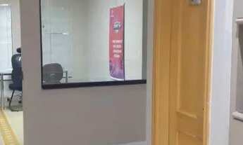 Imagem 7: Casa comercial com 315 metros AC, 8 salas, 6 WC's, 3 vagas - Pq . Continental