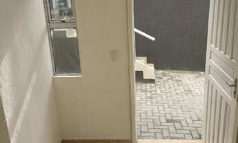 Imagem 6: Alugo Quarto com banheiro