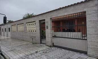 Imagem 4: Casa para venda possui 90 metros quadrados com 3 quartos em Alto Aririú - Palhoça - SC