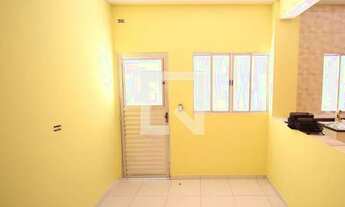 Imagem 3: Casa para Aluguel - Vila Carmosina, 1 Quarto, 45 m2