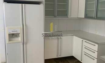 Imagem 3: Maravilhosa casa para locação em Alphaville com 4 suítes, piscina aquecida