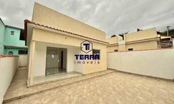 Imagem 2: Ótima casa de 2 quartos com quintal privativo no Galo Branco!