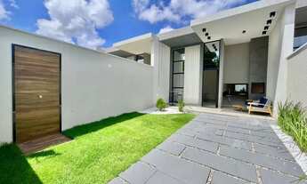 Imagem: Casa plana à venda no Eusébio em Rua Privativa