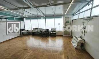 Imagem 6: Varanda , 5 salas e 1vaga