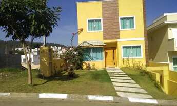 Imagem 6: Sobrado para aluguel e venda tem 380 metros quadrados com 4 quartos