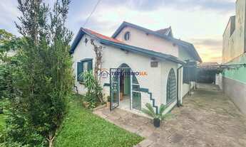 Imagem: Casa Residencial com 3 Quartos, sendo 1