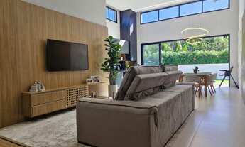 Imagem 4: Casa Alto Padrão em Condomínio Fechado