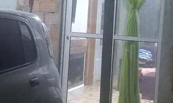 Imagem 5: Vendo essa casa sala cozinha sala de jantar 2quartos com banheiros garagem e quintal