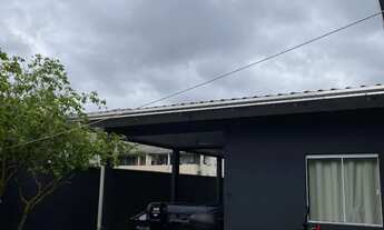 Imagem: Terreno com duas casas