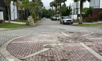 Imagem 4: Lote/Terreno para venda possui 45 metros quadrados