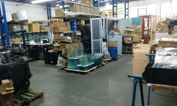 Imagem 2: Galpão para locação de 185mts com mezanino de 3,5mt de altura com vaga para 4 carros