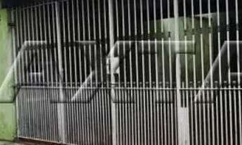 Imagem 2: Casa à venda de 150m², com 3 dormitórios sendo 1 suite, e 2 vagas, no Parque São Domingos