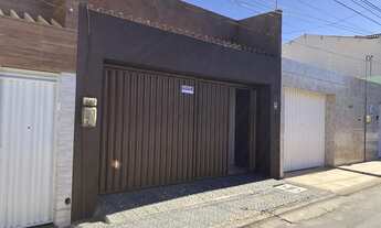 Imagem: Casa para alugar na rua do Cruzeiro,bairro