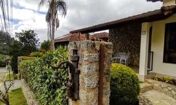 Imagem: Casa no Vale dos Pinheiros em Nova Fribugo