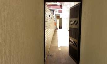 Imagem 3: Sobreposta térrea com 03 suítes, 05 banheiros, 1 vaga, churrasqueira - Ponta da Praia - Sa