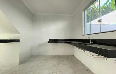 Imagem 7: Linda casa geminada de 03 quartos no Santa Amélia!