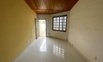 Imagem 6: Casa para venda possui 90 metros quadrados com 2 quartos em Santa Amélia - Belo Horizonte