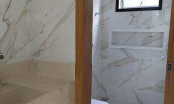 Imagem 7: Casa de condomínio sobrado para venda tem 450 metros quadrados com 5 quartos