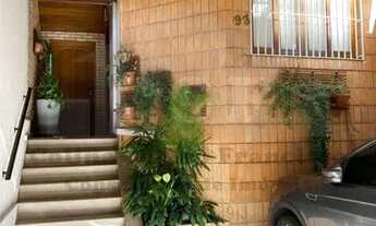 Imagem 4: Casa com 3 dormitórios sendo 1 suíte, 2 vagas, quintal com churrasqueira. Butantã