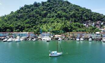 Imagem 4: Casa tríplex no Condomínio Village Itanema frente mar com vaga molhada para barco até 55 p