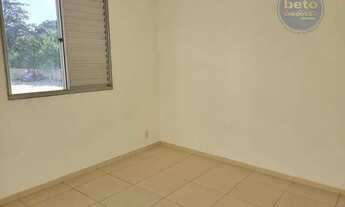Imagem 4: Apartamento repleto de armários