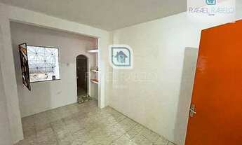 Imagem 6: Casa plana com 03 quartos sendo 02 suítes para alugar no bairro Conjunto Ceará