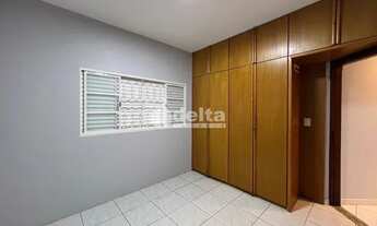 Imagem: Casa à venda, 3 quartos, 1 suíte, 2 vagas