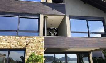 Imagem: Casa para venda tem 210 metros com 4 quartos