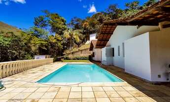 Imagem 2: Casa de 300 metros quadrados com 4 quartos em Jardim Salaco - Teresópolis - RJ