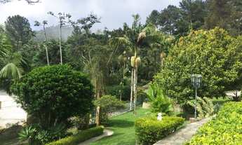 Imagem 1: Casa com 4 quartos (1 suíte e closet)- Bairro Samambaia - Petrópolis, RJ