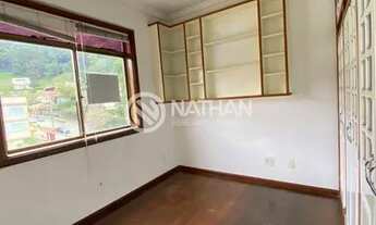 Imagem 6: Apartamento para aluguel possui 70 metros quadrados com 2 quartos em Taumaturgo - Teresópo