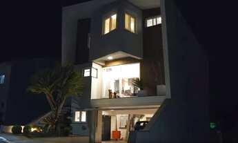 Imagem 6: Casa para Venda - 296m², 3 dormitórios, sendo 1 suites, 3 vagas - Vila Nova, Porto Alegre