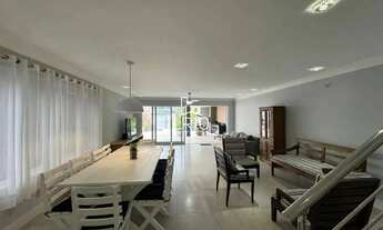 Imagem 6: Oportunidade imperdível de adquirir ou alugar uma casa triplex com 400m², localizada a pou