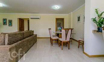 Imagem 7: Apartamento à venda em Petrópolis com 145 m², 3 quartos, 1 suíte, 2 vagas