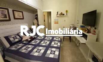 Imagem 4: Rua Uruguai , parte nobre, plantaço!! (150m2) 4 dormitórios , 2 suítes , 1