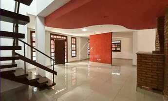 Imagem: Casa com 5 quartos para alugar no Santa