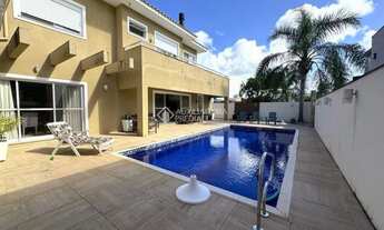 Imagem: Luxuosa Casa Mobiliada em Condomínio Fechado