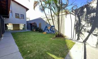 Imagem 2: Casa com 04 quartos no Bairro Trevo