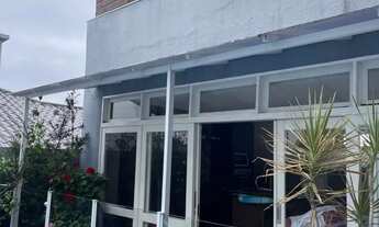 Imagem: Casa com 04 dormitórios sendo 01 suíte