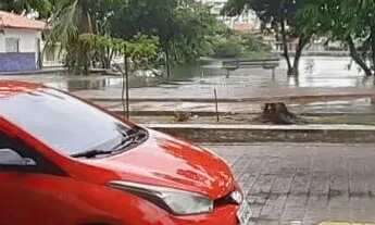 Imagem 5: Comercial: 4 Suítes, 5 WCs, Duas Salas, Coz Ampla, 5 Vagas. Boa para Restaurante, Clínica