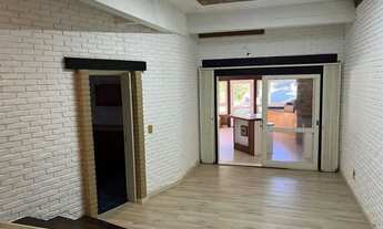 Imagem 7: Casa com Piscina e Amplo Quintal no Centro de Gravataí ? 3 Dormitórios e Suíte