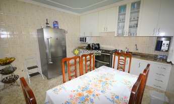 Imagem 8: Casa com 5 Quartos e 3 banheiros à Venda, 380 m² por R$ 600.000