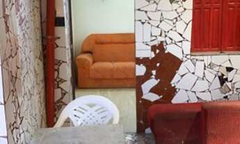 Imagem 7: Casa em gameleira na rua principal a menos de 200m da praia